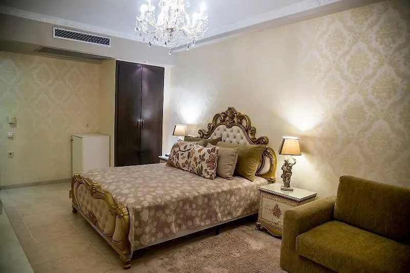 Achtis Hotel Afytos 4*,